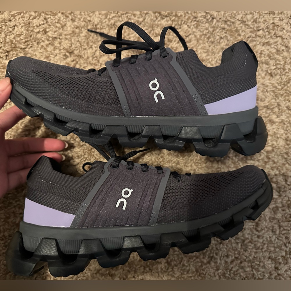 On cloudswift 3 in magenta | wisteria